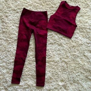 Fabletics two-piece outfit. Size small for both.